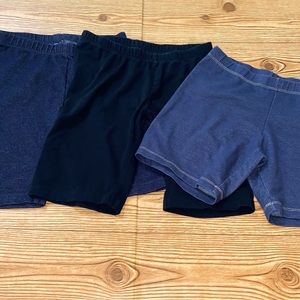 🌻3/$18 Cat&Jack shorts bundle size 10/12